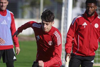 Antalyaspor izne çıktı