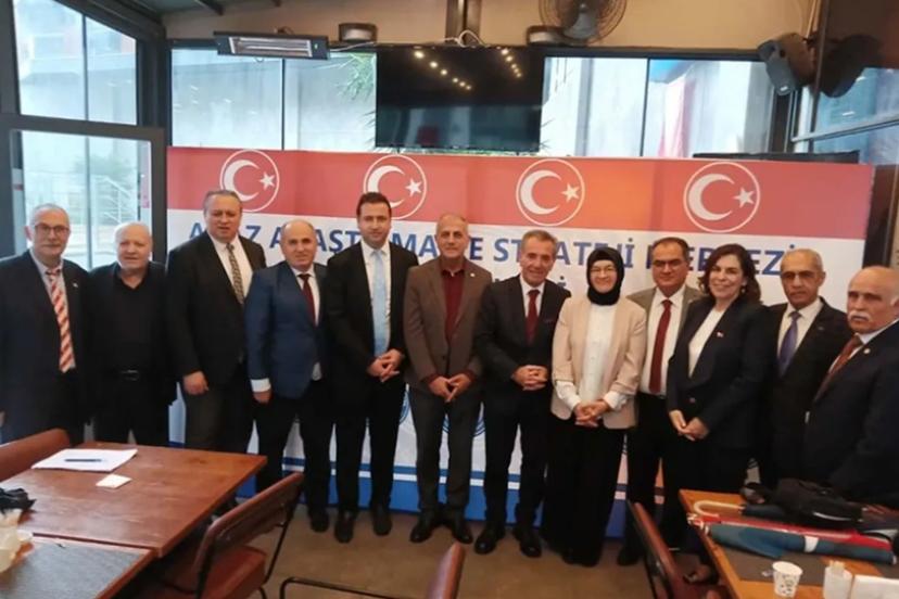 AVAZ, İzmir’de Siyaseti ve STK’ları Buluşturdu: “Halkın Tabanı Ortak Buluşma İstiyor”