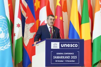 Bakan Tekin'den 'Dünya Türk Dili Ailesi' mesajı