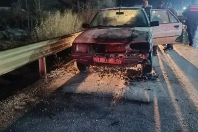Bilecik'te seyir halindeki otomobil alev aldı!