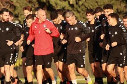 Bir dönem Süper Lig devlerine kök söktüren Altay'a büyük şok! 18 puan silme ve küme düşme cezası alabilir