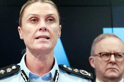 Bondi Plajı katliamı: Saldırganların geniş bir terör ağına dahil olduklarına dair kanıt bulunmadı