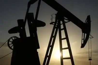 Brent petrolün varili 59,95 dolardan işlem görüyor