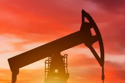 Brent petrolün varili 62,33 dolardan işlem görüyor