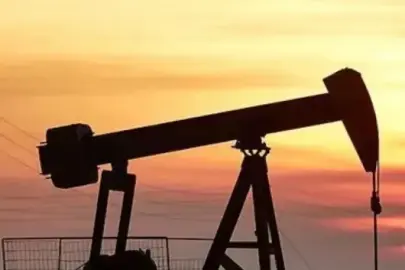 Brent petrolün varili 63,15 dolardan işlem görüyor