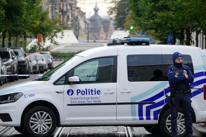 Brüksel'deki Polonya konsolosluğuna kırmızı boyayla saldırı