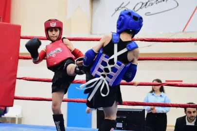 Bursa Osmangazi’de Muay Thai rüzgarı