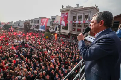 CHP lideri Özgür Özel Edirne'den iktidara yüklendi: Salonların partisi değil, meydanların partisiyiz