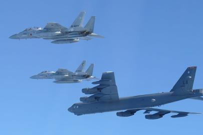 Çin baskısı artarken ABD ve Japonya ortak hava tatbikatı düzenledi