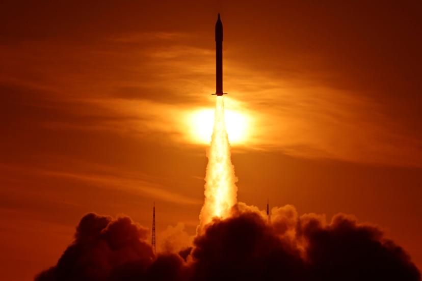 Çin, uzay deney kapsülünü fırlattı