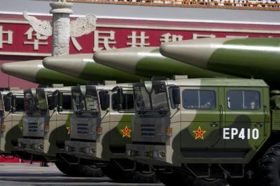 Çin’den Pentagon raporuna yalanlama: Nükleer silahlanma yarışında değiliz