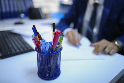 Devlet korumasındaki 65 bin 534 genç kamu kurumlarına atandı