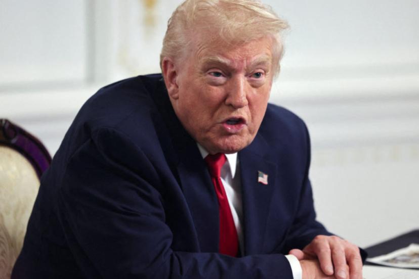 Donald Trump, iltica başvurularını askıya aldı