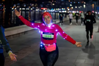 En uzun geceyi İzmirliler aydınlattı