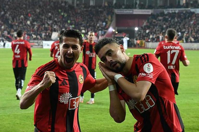 Eskişehirspor: 3 - Karşıyaka: 0