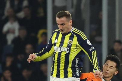 Fenerbahçe'nin yıldız oyuncusu Kerem Aktürkoğlu: 'Taraftardan özür dileriz'