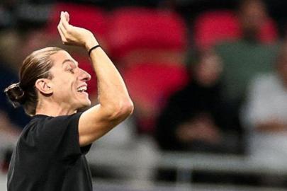 Filipe Luis, Flamengo'dan ayrılıyor! Avrupa'ya göz kırptı...