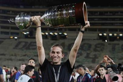 Flamengo, teknik direktör Filipe Luis'in sözleşmesini 2027'ye kadar uzattı