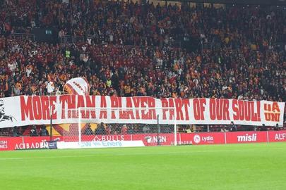 Galatasaray'da ayrılık açıklaması yapan Icardi'ye taraftardan mesaj!