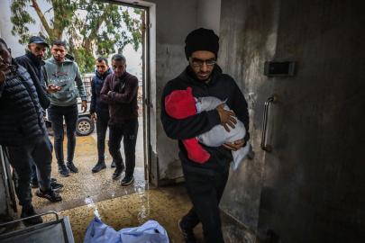 Gazze'de can kaybı 70 bin 654'e yükseldi