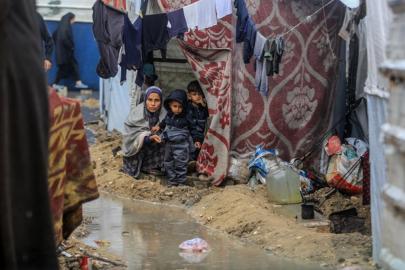 Gazze'yi etkisi altına alan 'Byron' fırtınası soykırımdan kurtulanların acılarını katladı