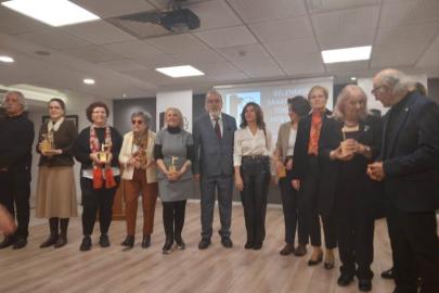 Gecikmiş Bir Tören, Yerini Bulan Bir Değer: 2026’ya Merhaba Yeni Yıl Sergisi