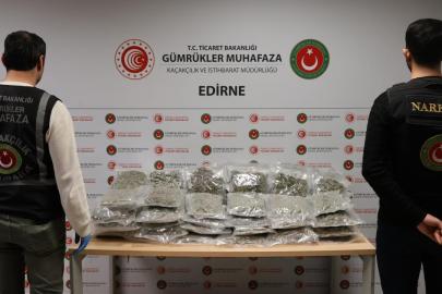 Gümrüklerde 1 milyar lira değerinde uyuşturucu ele geçirildi
