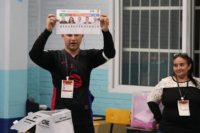 Honduras’ta başkanlık yarışında muhafazakarlar önde: Oy sayımı sürüyor, Trump'ın ani ilgisi gündemde