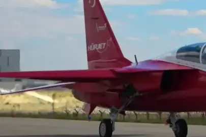 HÜRJET'ten tarihi ihracat: Bakan Kacır TUSAŞ ekibini tebrik etti 