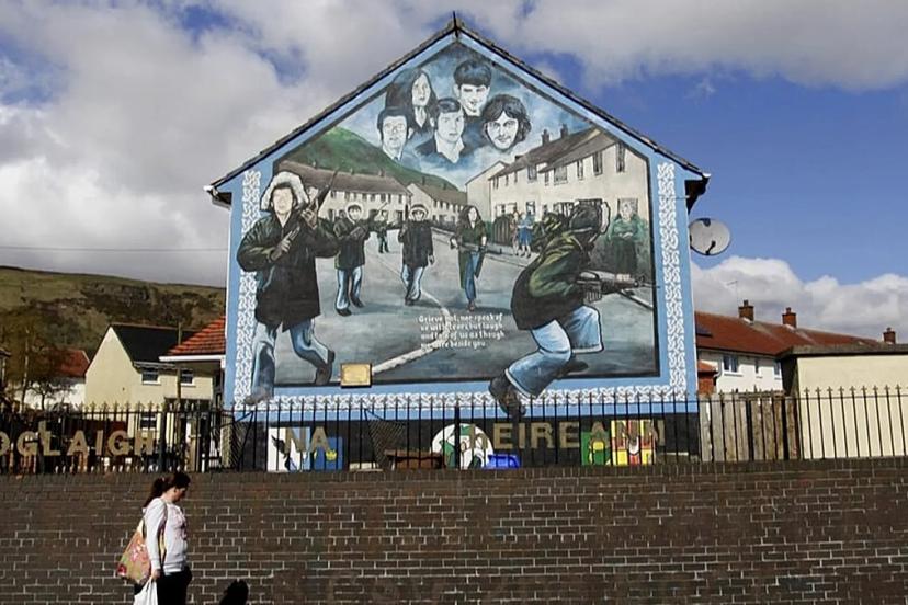 İngiliz istihbaratı, IRA için cinayet işleyen 'Stakeknife' ajanı hakkındaki gerçeği gizlemekle suçlanıyor