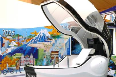 İnsan yıkama makinesi fuar gösteriminde popüler oldu