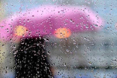 İran, yağışları tetiklemek için İHA'larla bulut tohumluyor