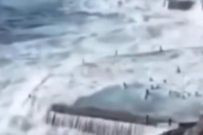 İspanya'da doğal havuza şiddetli dalga vurması sonucu 4 kişi hayatını kaybetti