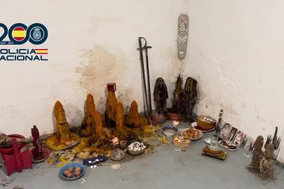 İspanya’da uyuşturucu ve hayvan kurbanı içeren ritüeller uygulayan tarikat çökertildi