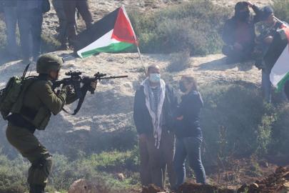 İsrail ordusundan Batı Şeria talimatı: Taş atan Filistinlileri öldürün