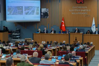 İzmir Buca'daki riskli yapılar için tahliye ve destek paketi Büyükşehir Meclisi'nde