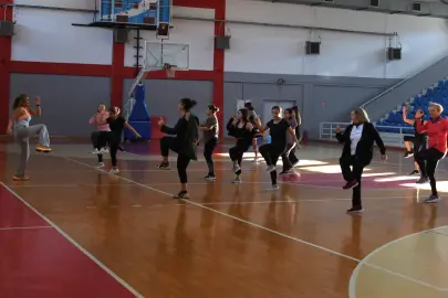 İzmir Narlıdere’de kadınlardan sağlıklı başlangıç