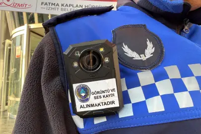 İzmit'te zabıta denetimleri artık yaka kamerasında!