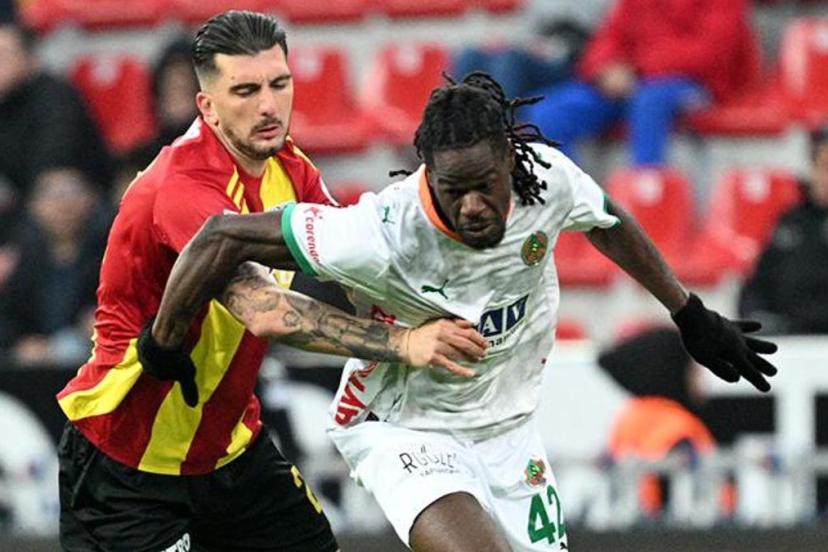 Kayserispor - Alanyaspor maçında kazanan çıkmadı! Kayserispor - Alanyaspor maçı sonucu: 0-0