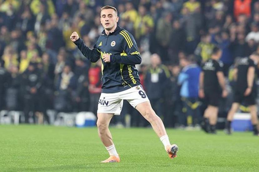 Kerem Aktürkoğlu için özel bir akşam, tribünler ilk onu çağırdı