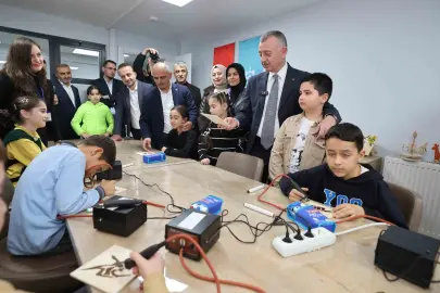 Kocaeli’de gençler için yeni Bilgievi açıldı