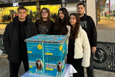 Liseli gençlerden örnek dayanışma: Balon al, Melek’e umut ol