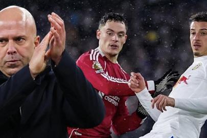 Liverpool'a bir şok daha... Arne Slot'a 0-2 öne geçmek de yetmiyor! Leeds United - Liverpool maç sonucu 3-3