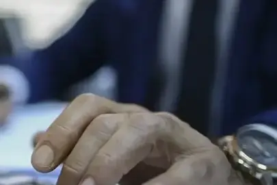 Memura kötü haber: AK Parti 30 bin liralık seyyanen zam teklifini komisyona sunmaktan vazgeçti