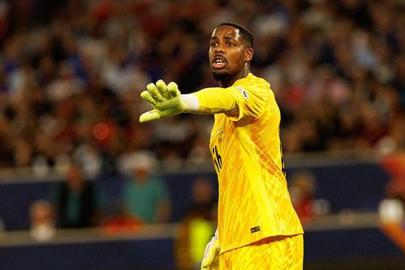 Milan'dan Maignan hamlesi! Yeni sözleşme teklifi