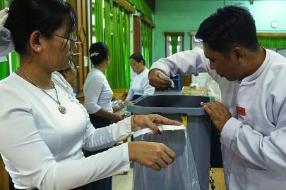 Myanmar seçimlerinde ilk tur: 'Ordu destekli parti önde' iddiası