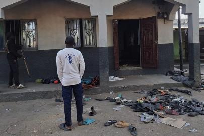 Nijerya'da bir camide meydana gelen patlamada en az beş kişi öldü