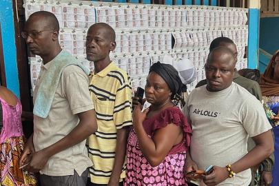 Orta Afrika Cumhuriyeti'nde Rusya'nın desteklediği lider Touadera yeniden seçimin favorisi