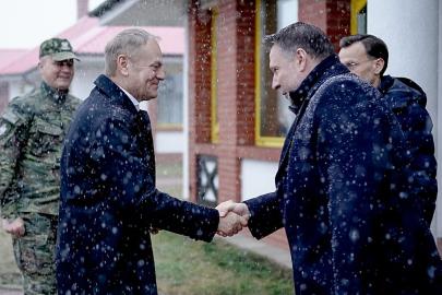 Polonya, Belarus sınırında yeni topçu savunma sistemini devreye alıyor