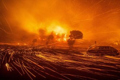 Reuters derledi: 2025'in her haftasından bir fotoğraf